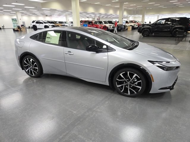 New 2026 Toyota Prius Plug-In Hybrid FWD image 6