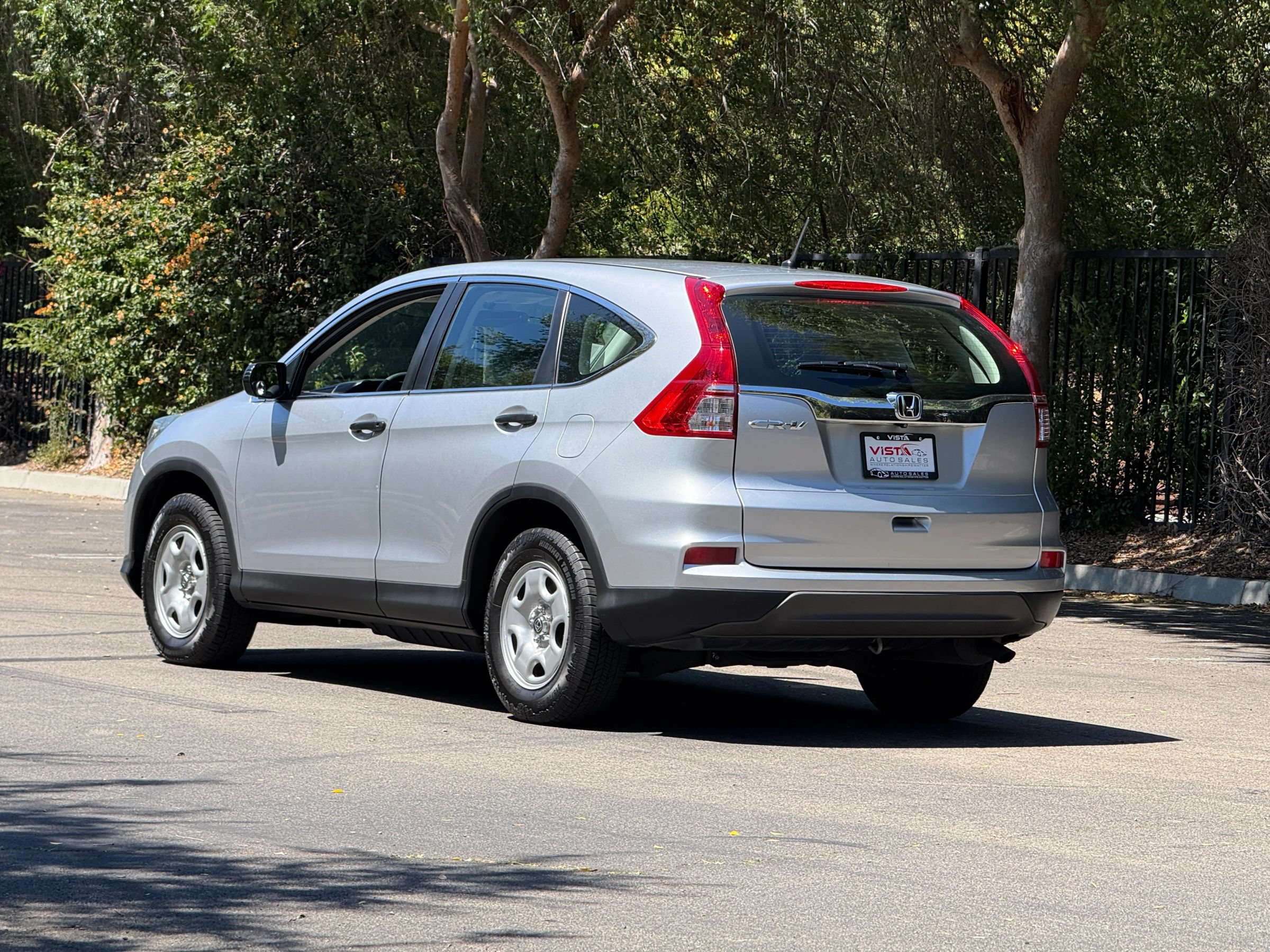 Used 2015 Honda CR-V LX image 3