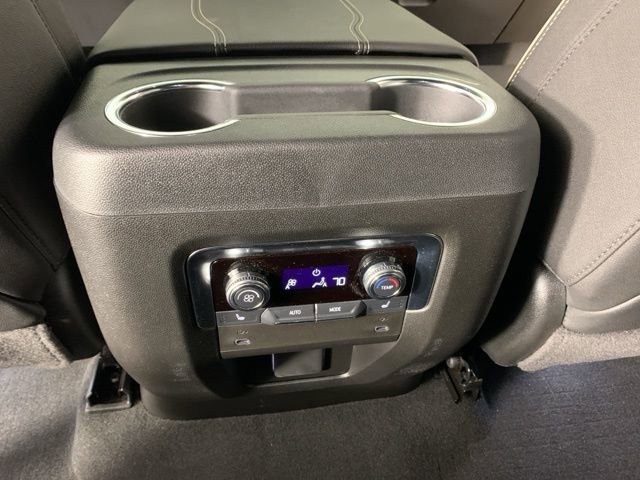Used 2025 GMC Yukon Elevation w/ LPO, Floor Liner Package image 36