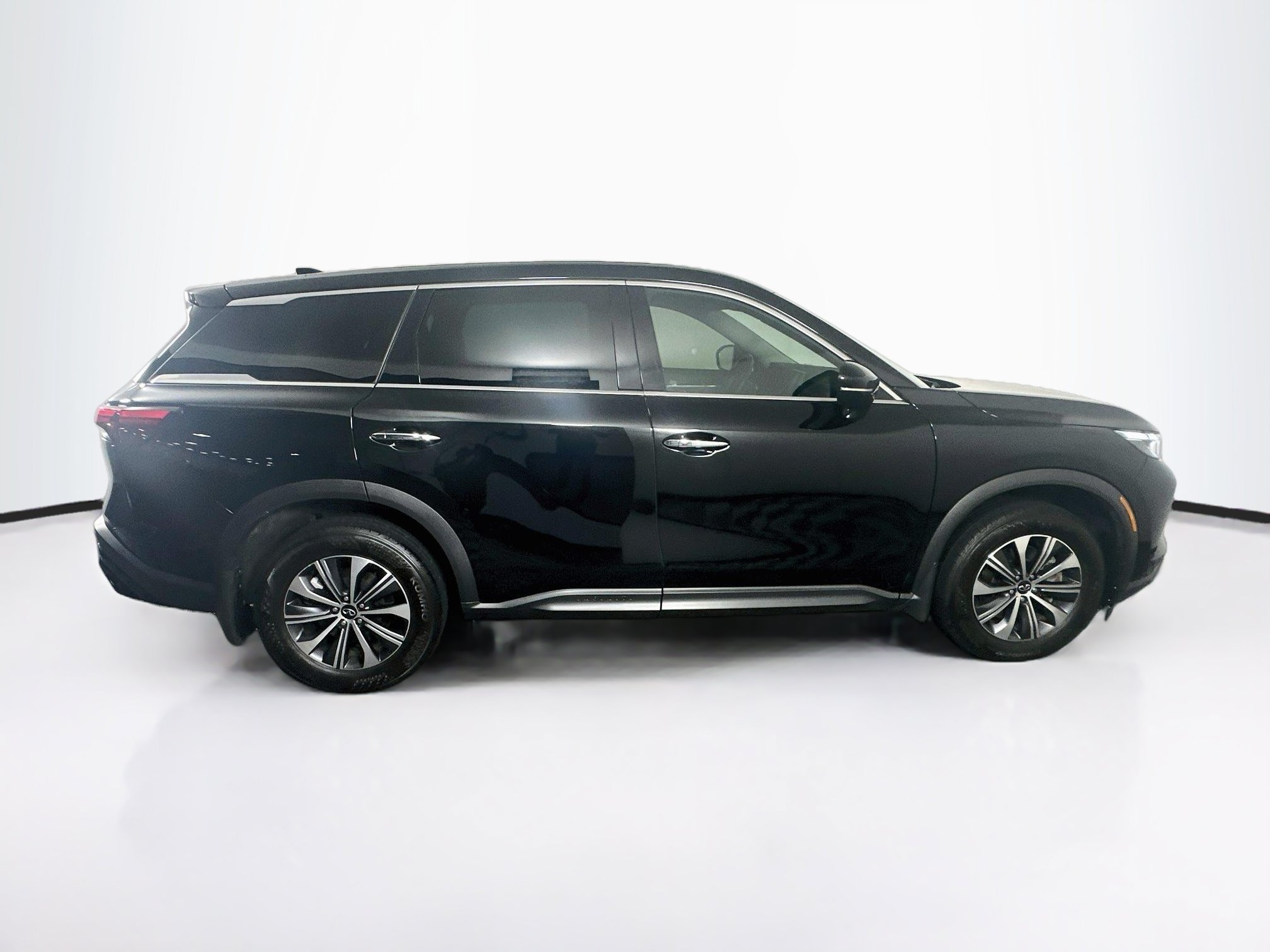 Used 2023 INFINITI QX60 Pure AWD/4WD image 10