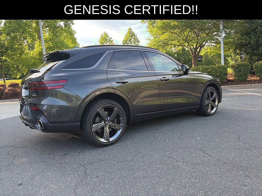Used 2023 Genesis GV70 2.5T w/ Sport Prestige Package AWD/4WD image 3