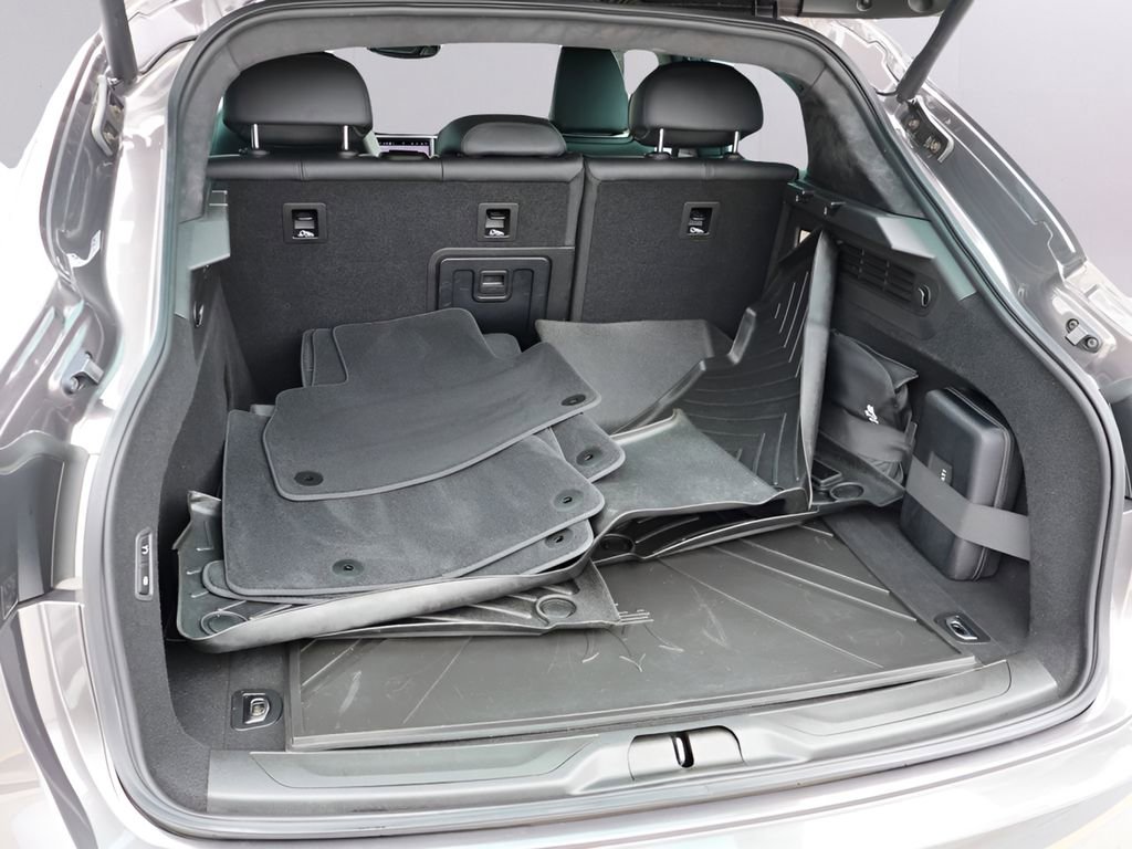 Used 2022 Maserati Levante Modena image 17