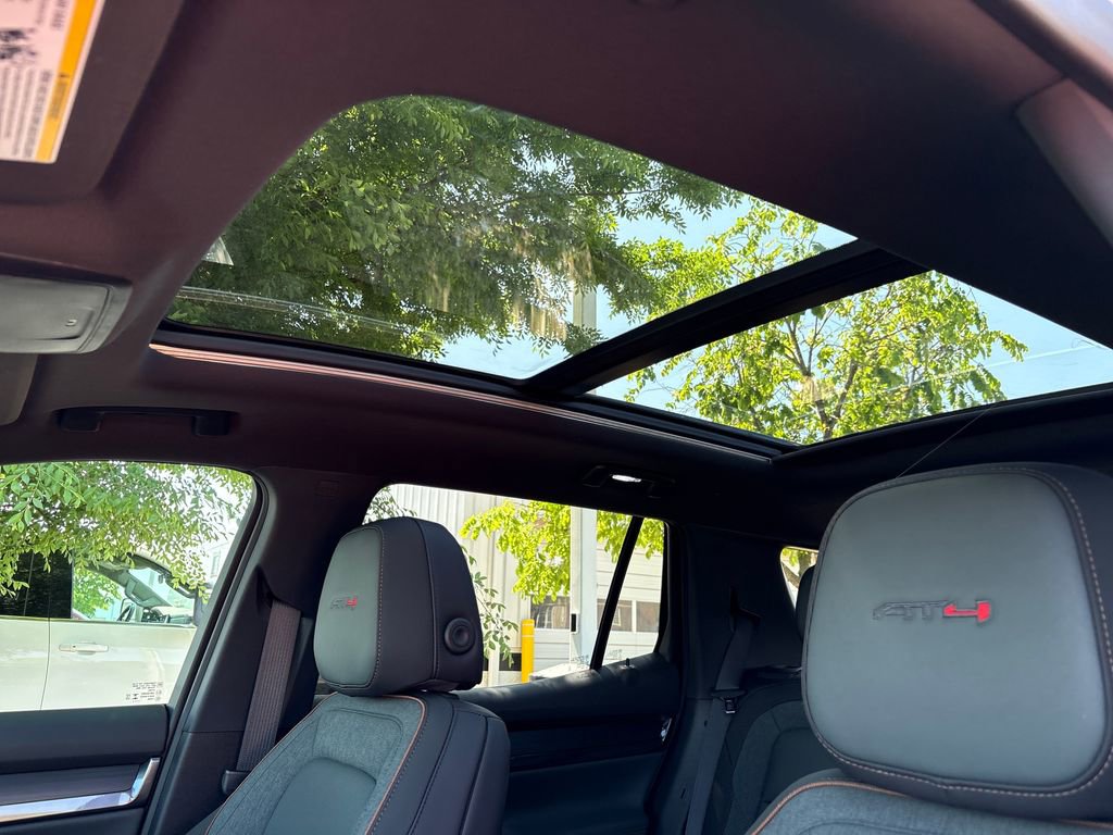 New 2026 GMC Terrain AT4 w/ Technology Package II AWD/4WD image 15