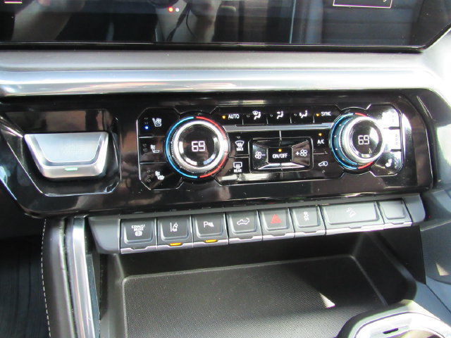 Certified 2024 GMC Sierra 2500 Denali Ultimate AWD/4WD image 26