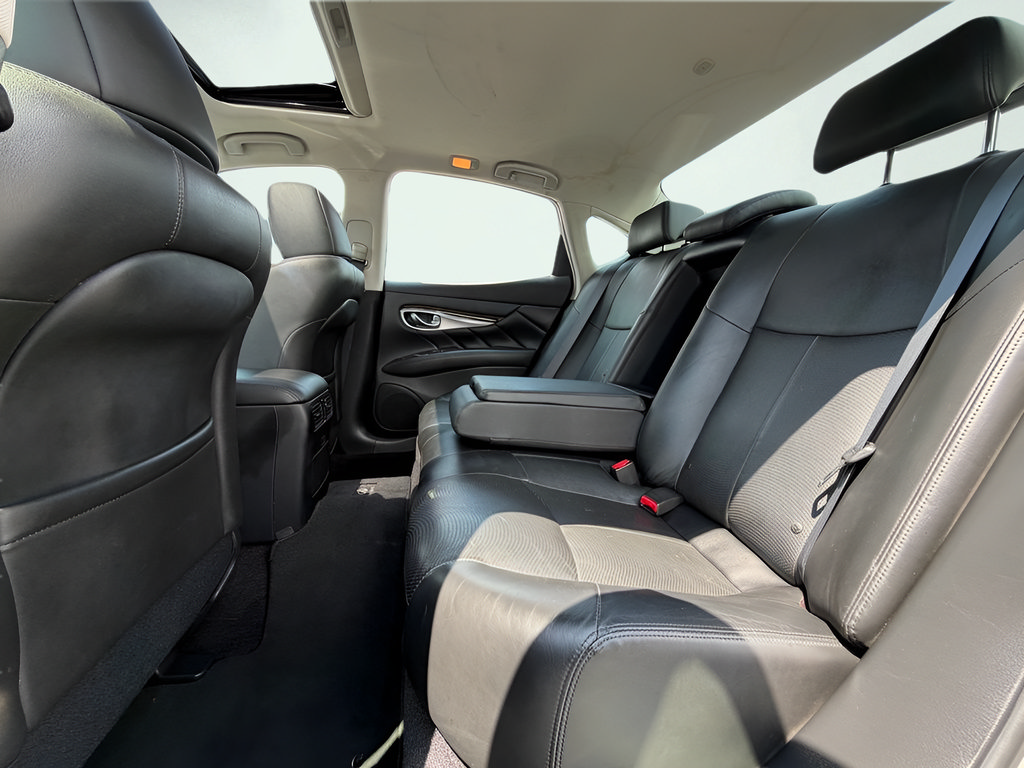 Used 2012 INFINITI M35 w/ Premium Pkg RWD image 21