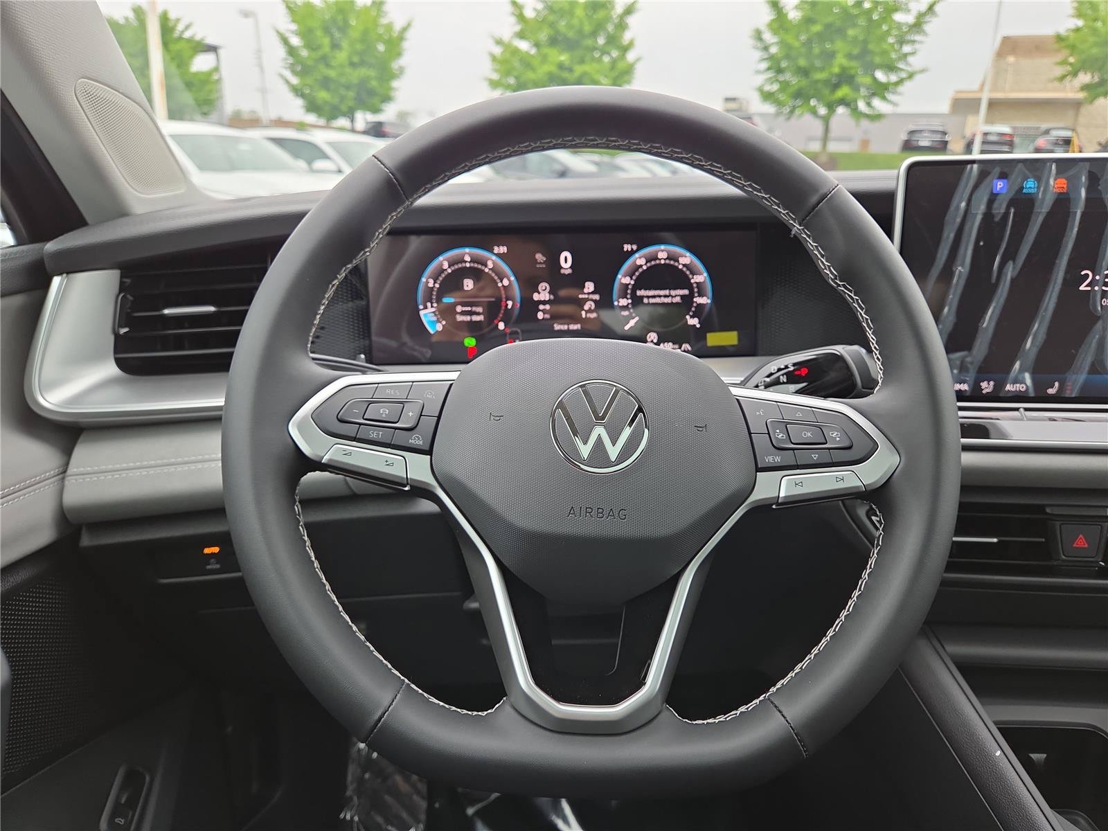New 2026 Volkswagen Tiguan SE AWD/4WD image 14
