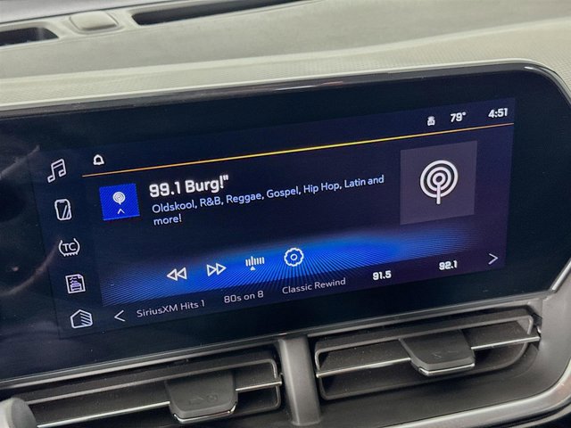 Used 2024 Chevrolet Trax RS w/ Sunroof Package image 16