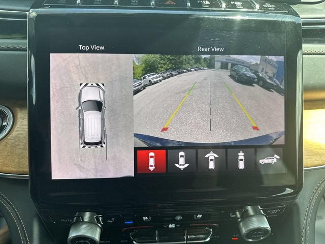 Used 2022 Jeep Grand Cherokee Summit AWD/4WD image 26