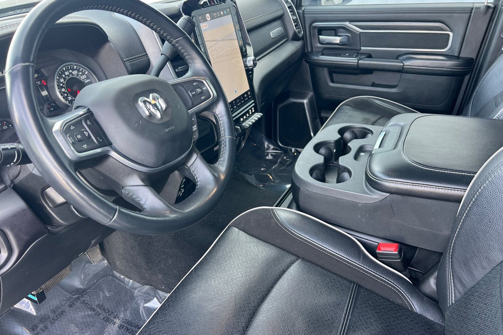 Used 2023 RAM 3500 Laramie w/ Night Edition image 10