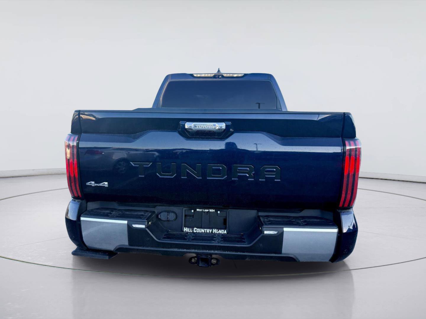 Used 2023 Toyota Tundra Limited AWD/4WD image 6