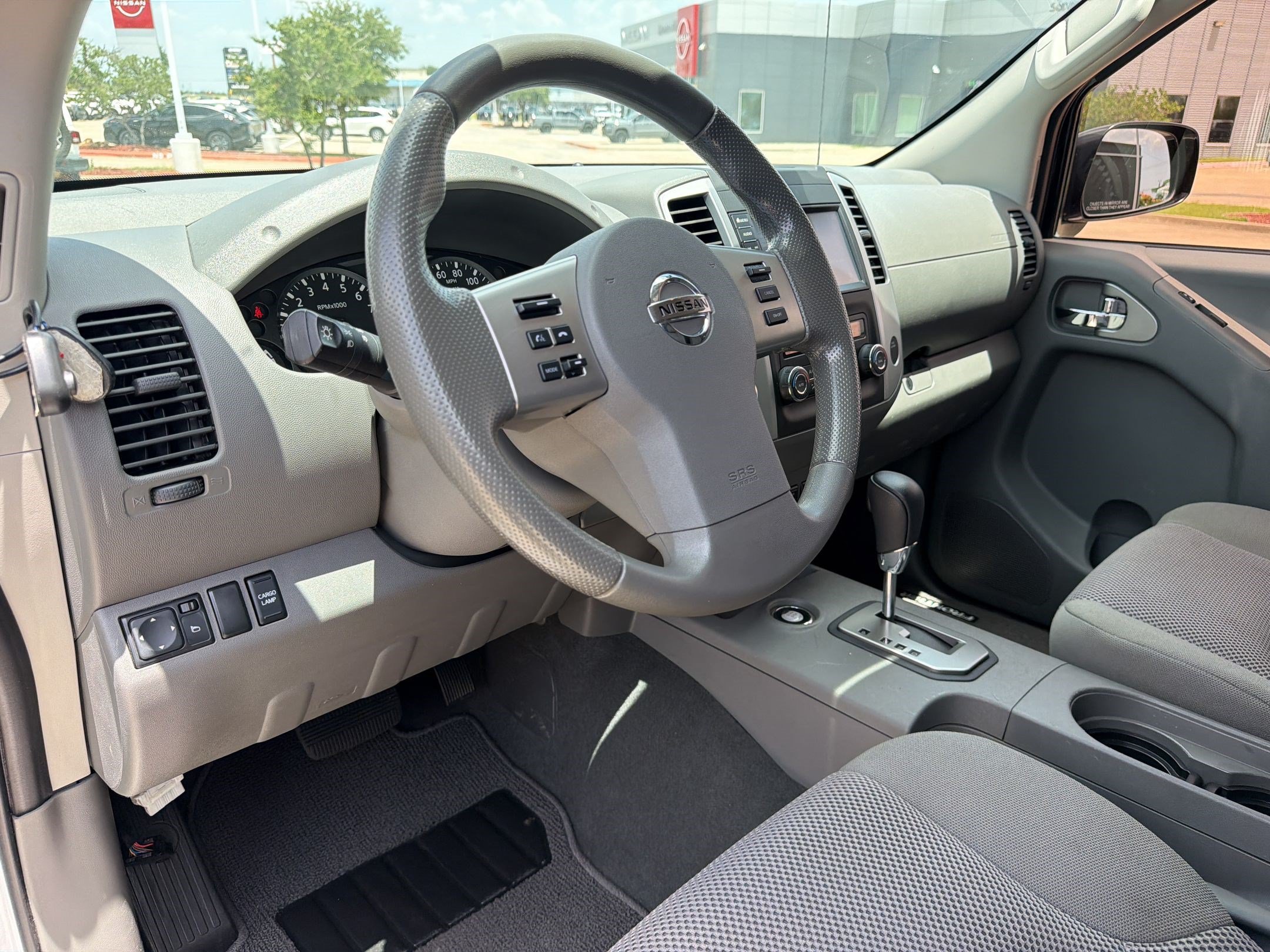 Used 2020 Nissan Frontier SV RWD image 4
