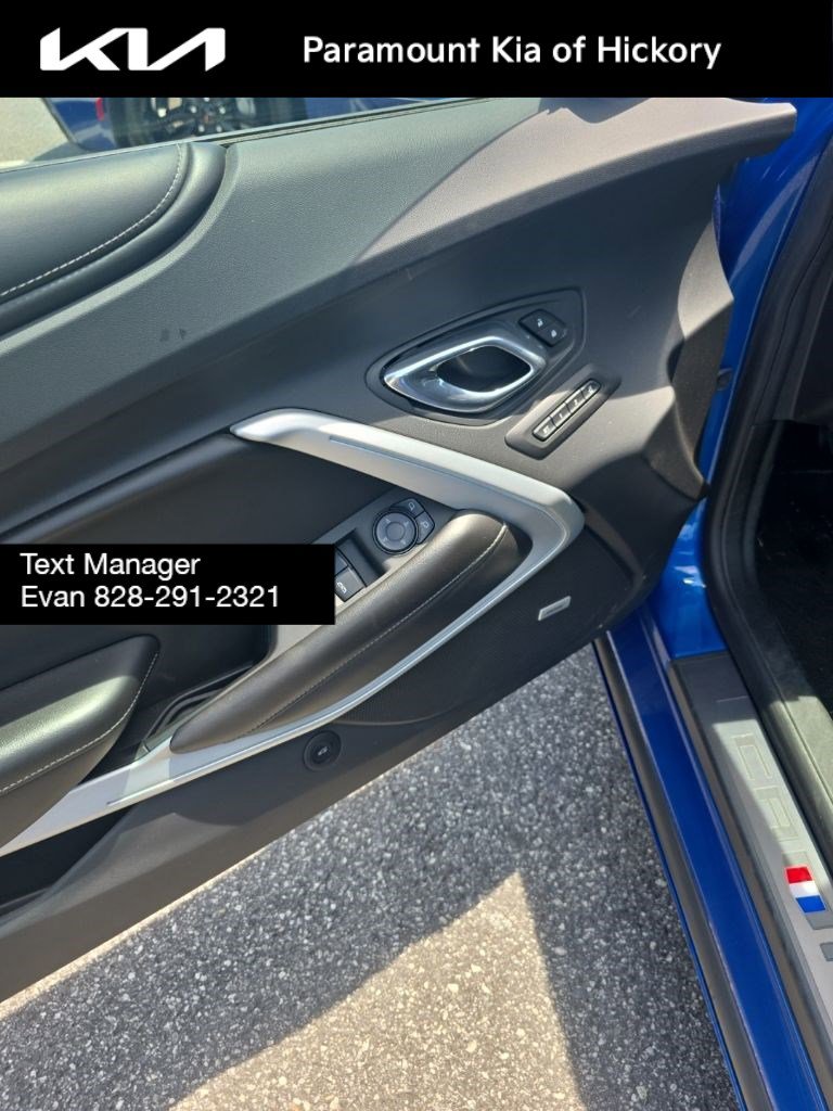Used 2017 Chevrolet Camaro SS RWD image 13