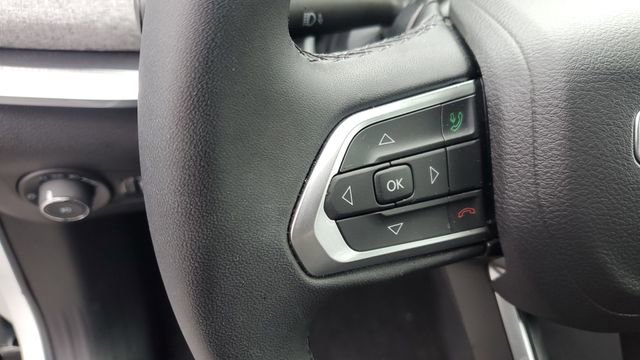 Certified 2024 Jeep Compass Latitude image 8