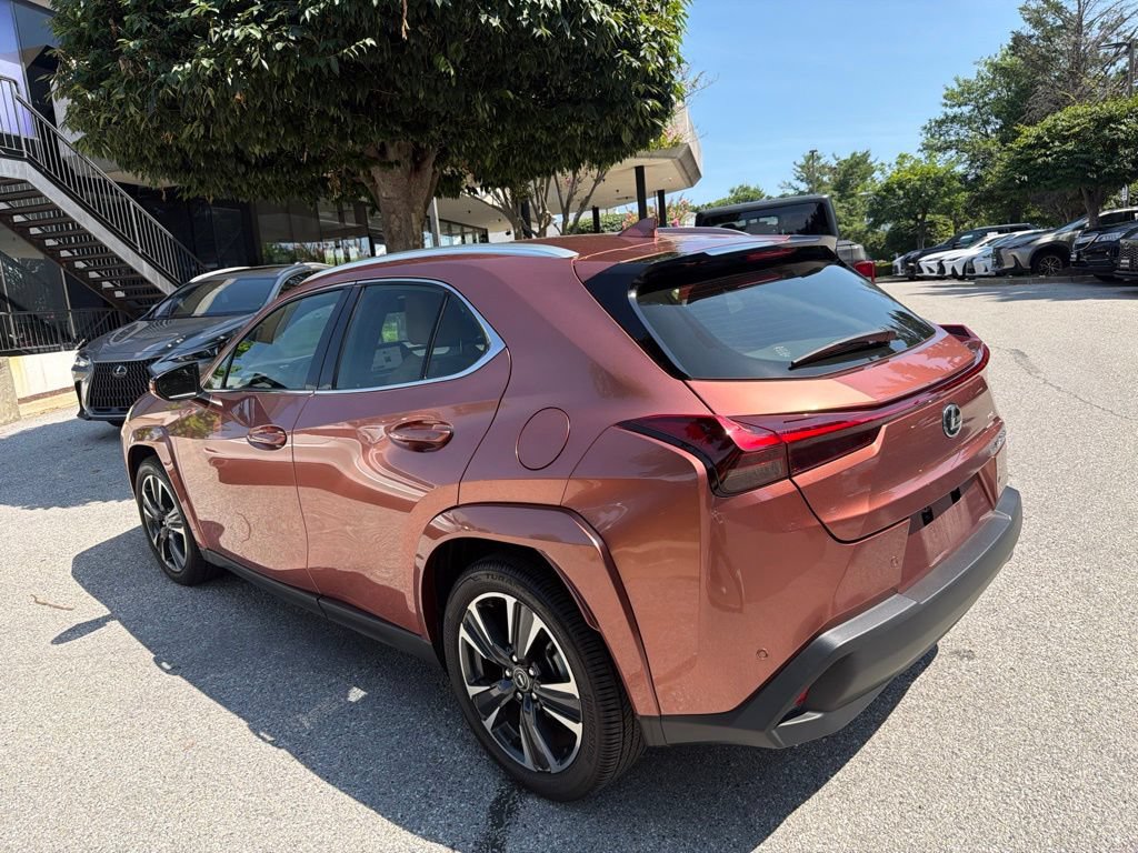 Certified 2025 Lexus UX 300h AWD w/ Accessory Package (Z1) image 24