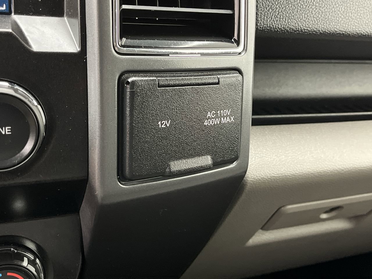 Used 2019 Ford F150 XLT w/ Equipment Group 302A Luxury AWD/4WD image 24