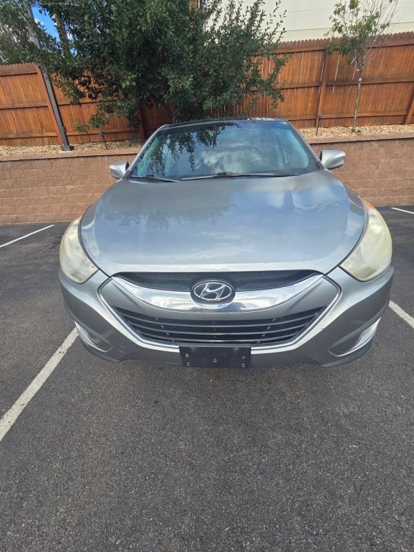 Used 2013 Hyundai Tucson Limited w/ Premium Pkg AWD/4WD image 2