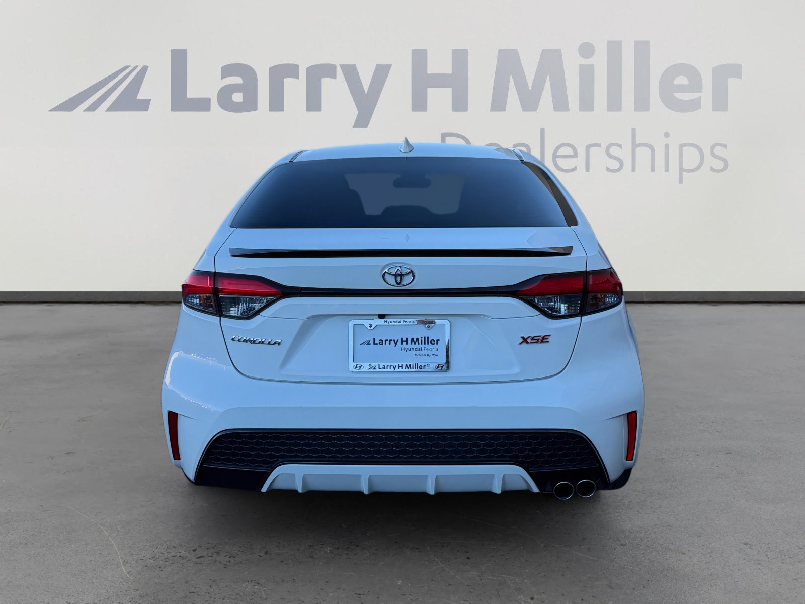 Used 2020 Toyota Corolla XSE w/ Carpet Mat Package (TMS) FWD image 4