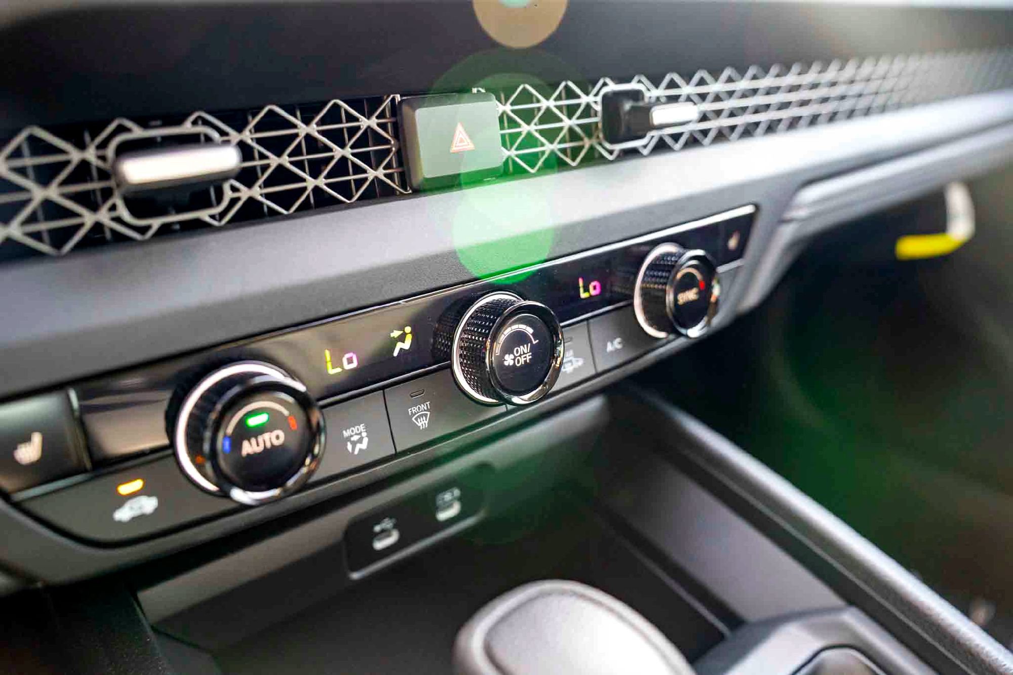 Certified 2025 Honda Accord SE image 19