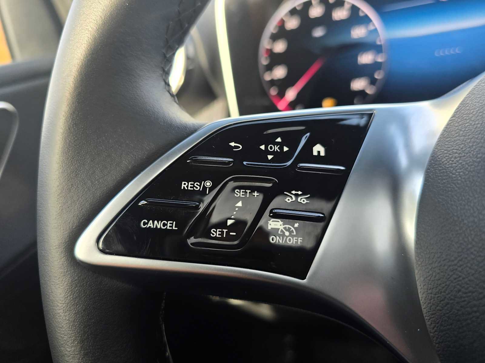 Certified 2026 Mercedes-Benz GLC 300 4MATIC image 33