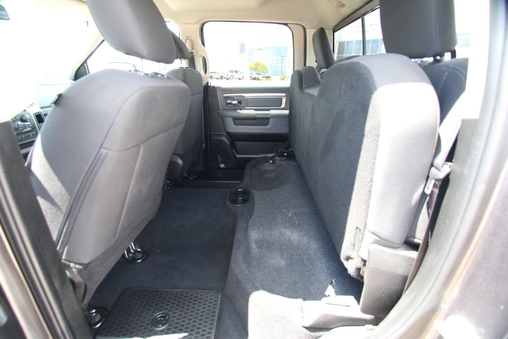 Used 2019 RAM 1500 Warlock AWD/4WD image 7