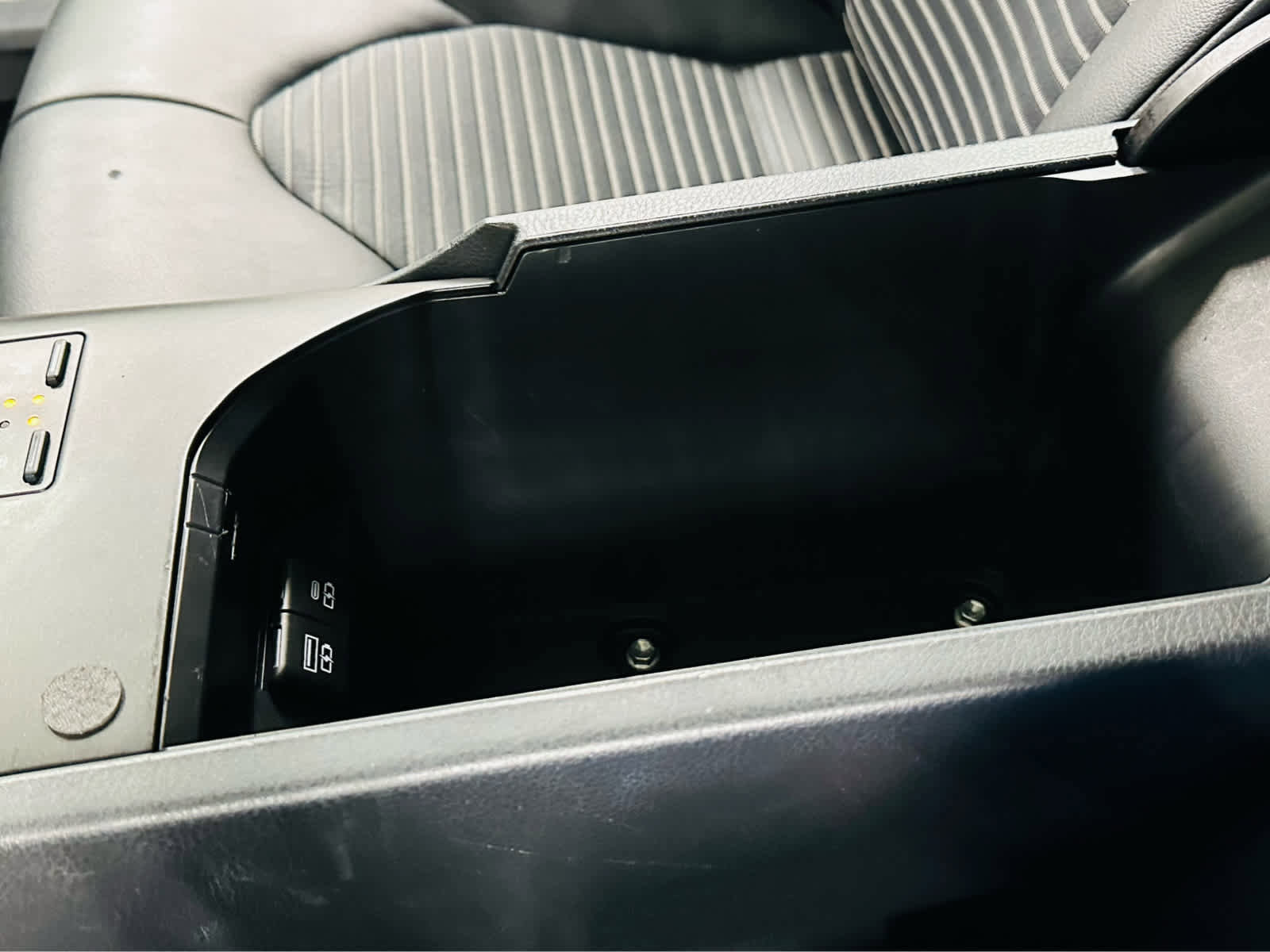 Used 2023 Toyota Camry SE image 17