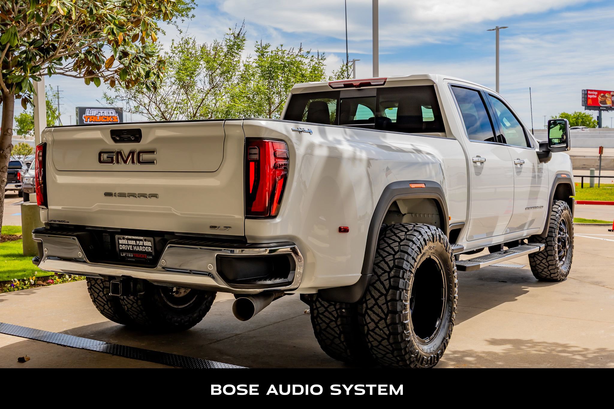 Used 2024 GMC Sierra 3500 SLT w/ SLT Premium Package AWD/4WD image 10