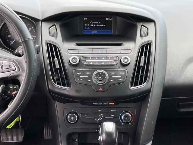 Used 2016 Ford Focus SE FWD image 16