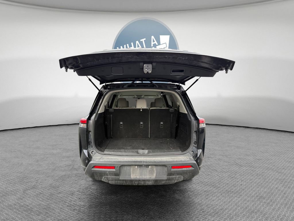 Used 2024 Nissan Pathfinder SV image 25