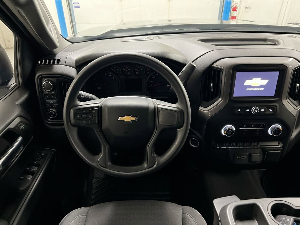 Used 2023 Chevrolet Silverado 1500 Custom AWD/4WD image 11