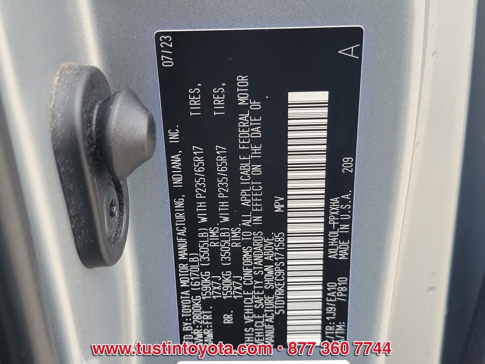 Certified 2023 Toyota Sienna XLE FWD image 18