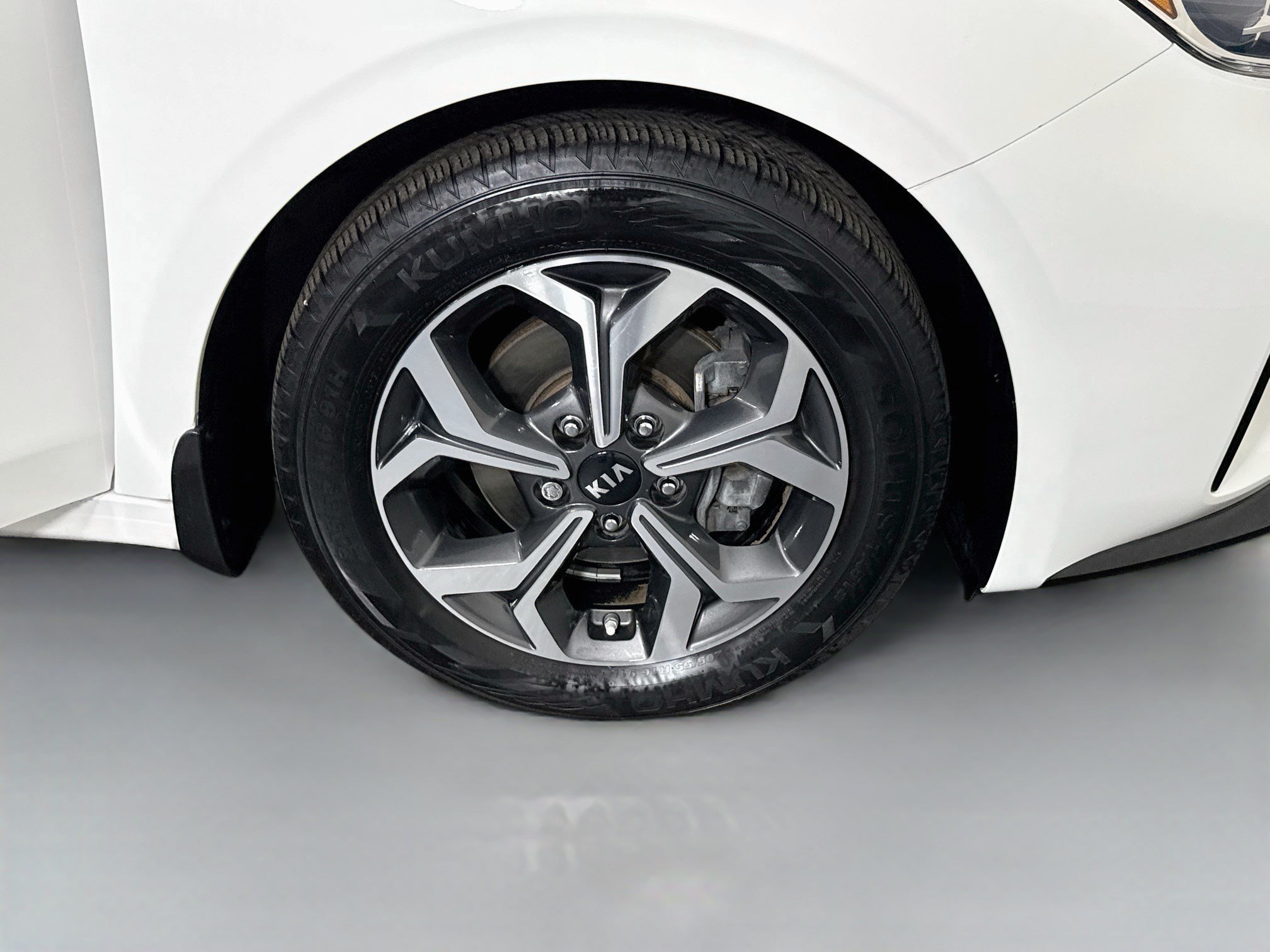 Used 2019 Kia Forte LXS FWD image 31