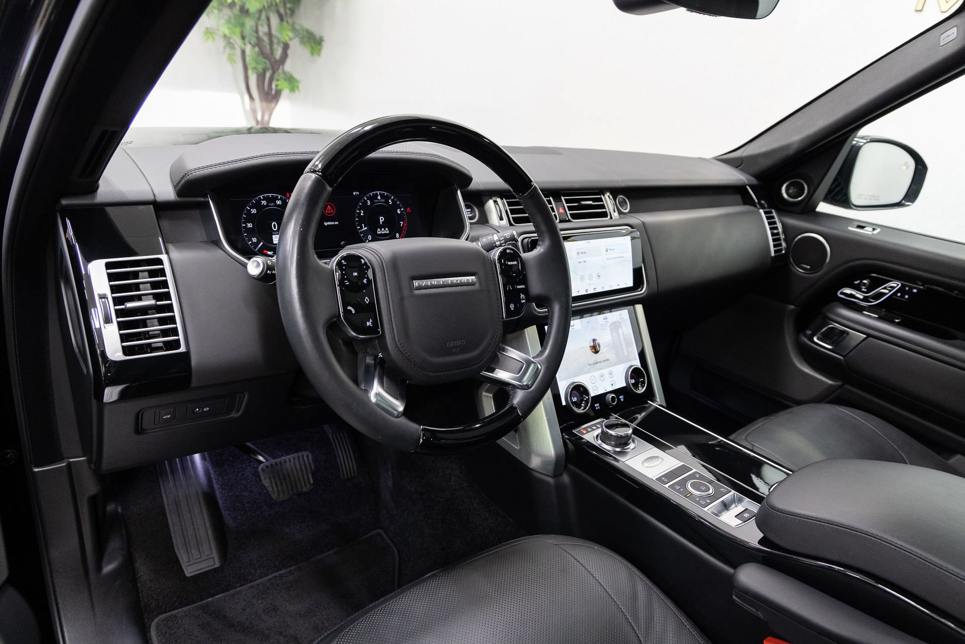 Used 2020 Land Rover Range Rover HSE AWD/4WD image 6