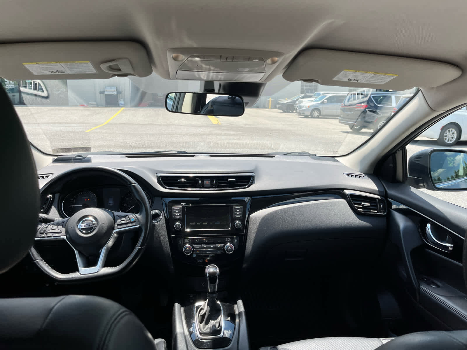 Used 2022 Nissan Rogue Sport SL AWD/4WD image 26