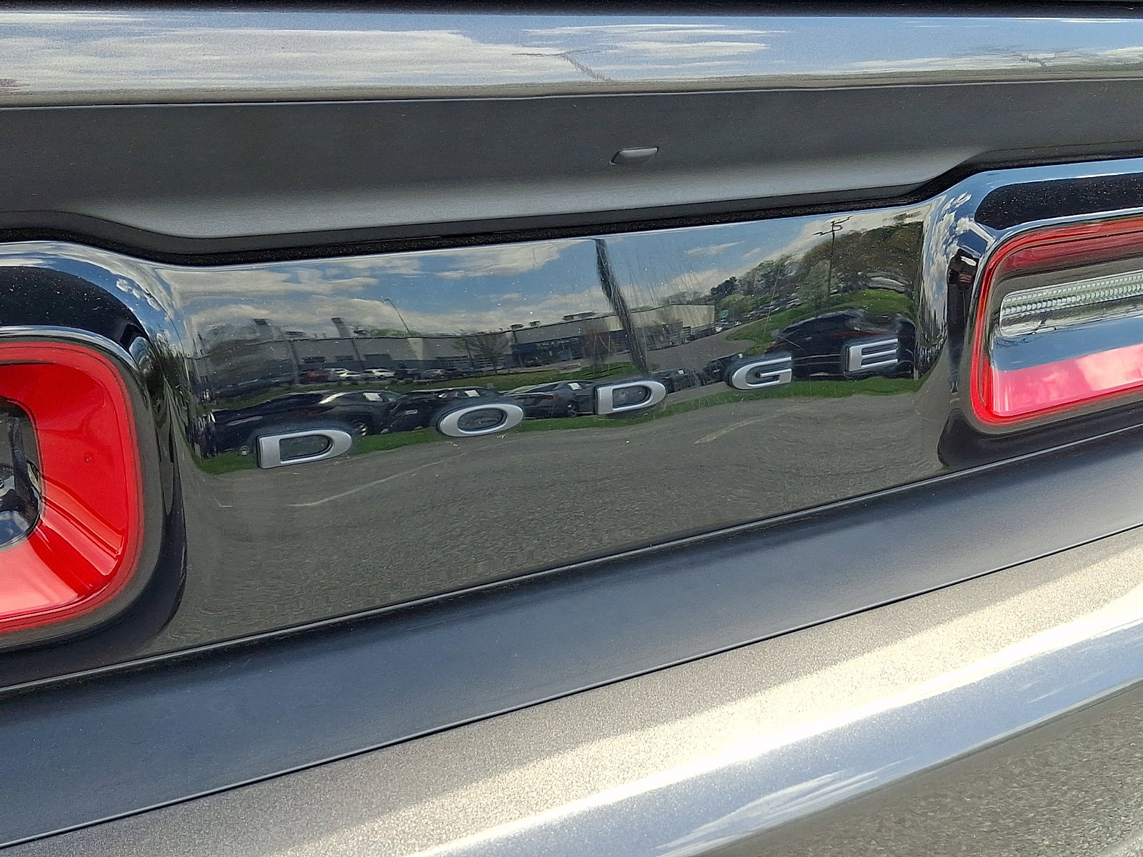 Used 2020 Dodge Challenger R/T image 31