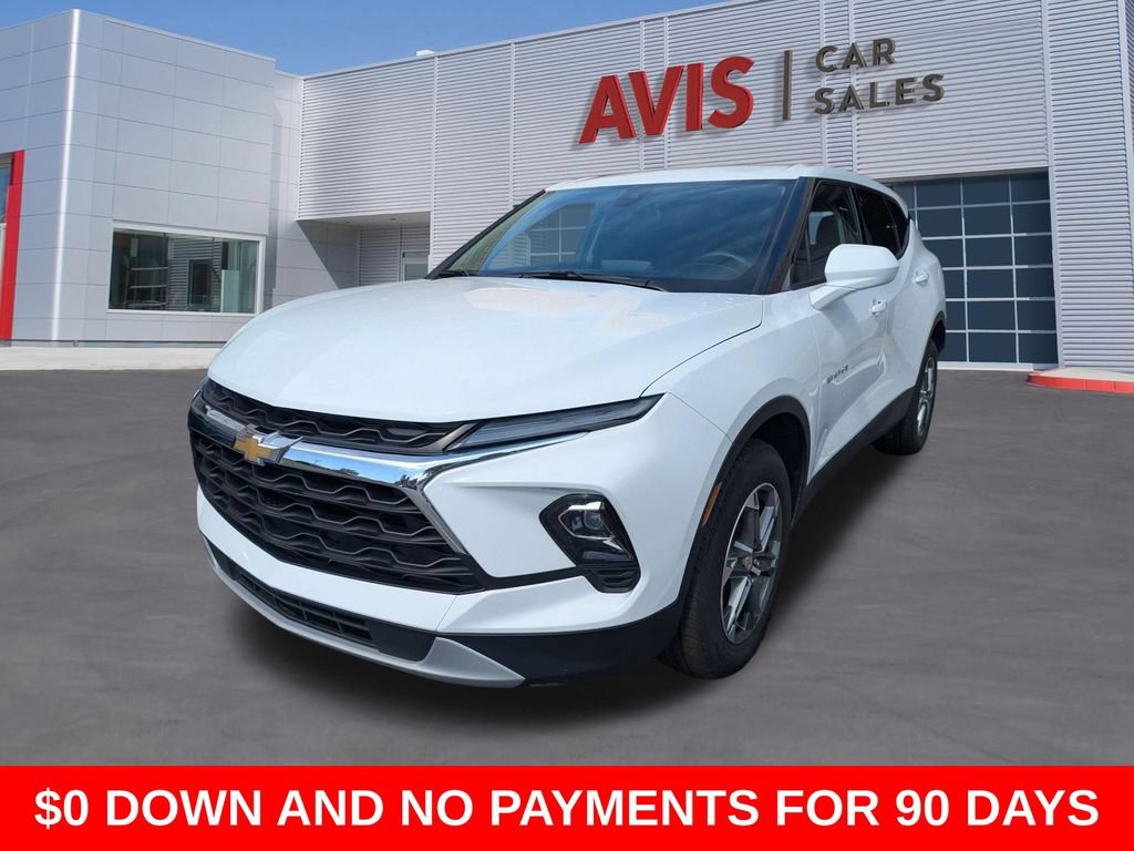 Used 2025 Chevrolet Blazer LT FWD image 1