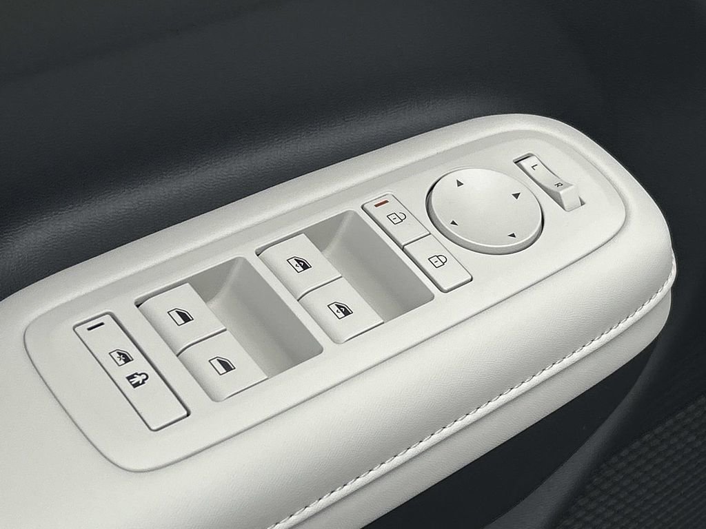 New 2026 Hyundai Santa Fe SEL image 19