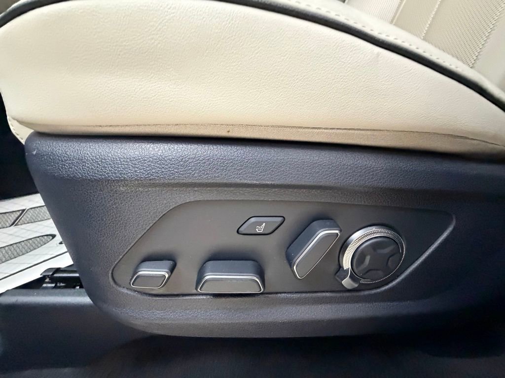 Used 2025 Hyundai Palisade Calligraphy image 26