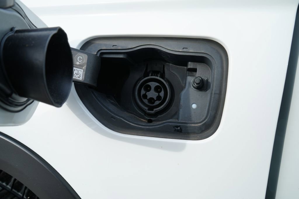 Used 2022 Jeep Grand Cherokee Limited 4xe image 22