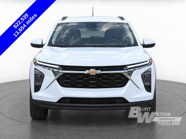 Used 2026 Chevrolet Trax LT FWD image 7