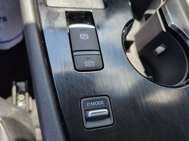 Used 2023 Nissan Rogue SV w/ SV Premium B Package FWD image 25