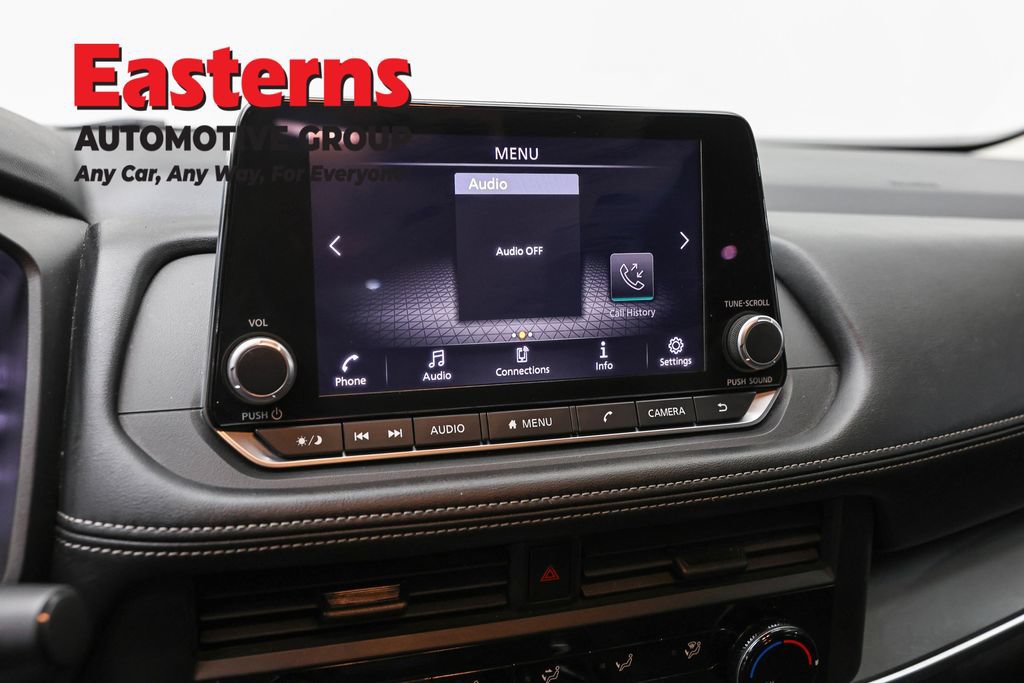 Used 2024 Nissan Rogue S AWD/4WD image 19