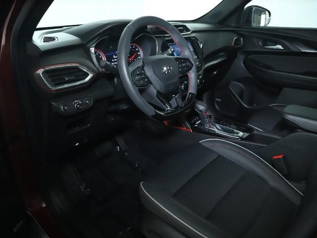 Certified 2023 Chevrolet TrailBlazer RS w/ Sun and Liftgate Package AWD/4WD image 18