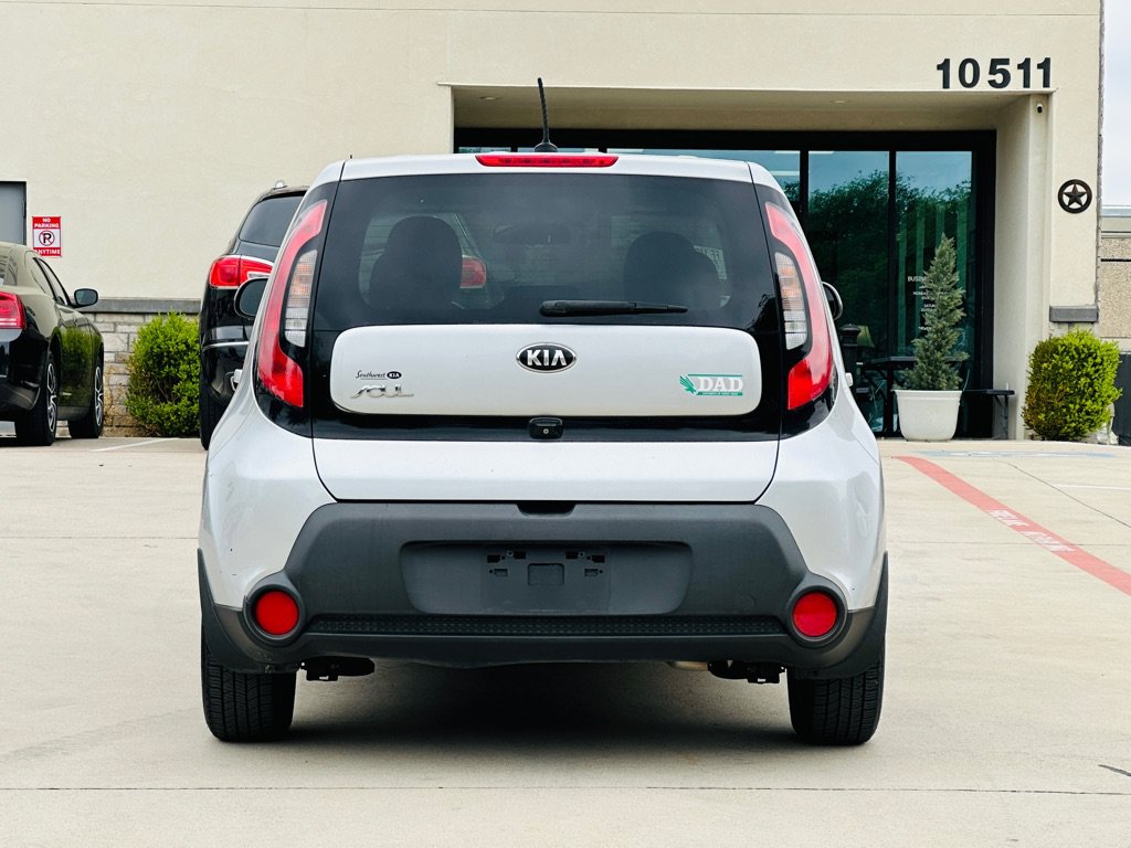 Used 2015 Kia Soul FWD image 9