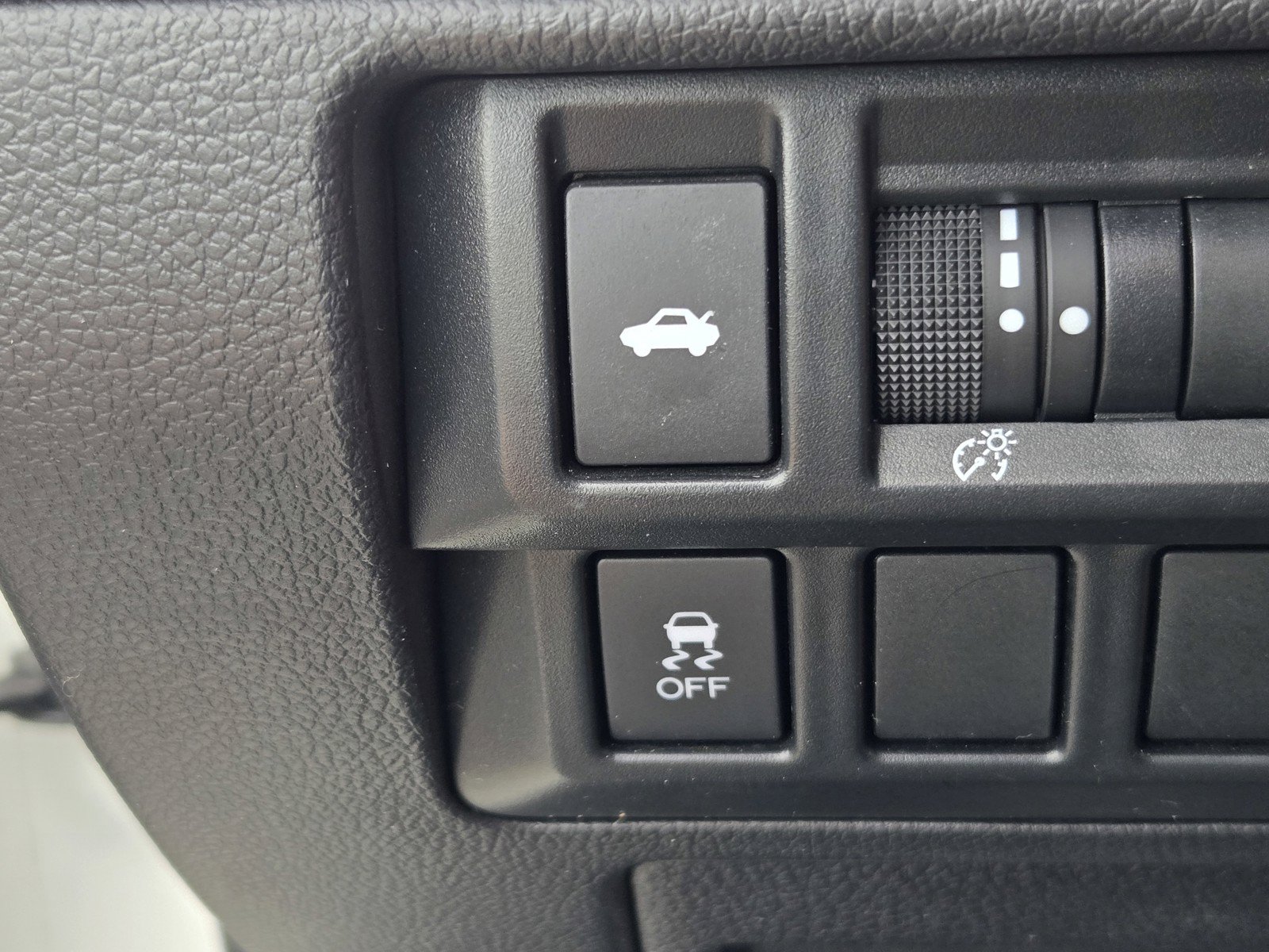 Used 2016 Subaru Legacy 2.5i AWD/4WD image 24