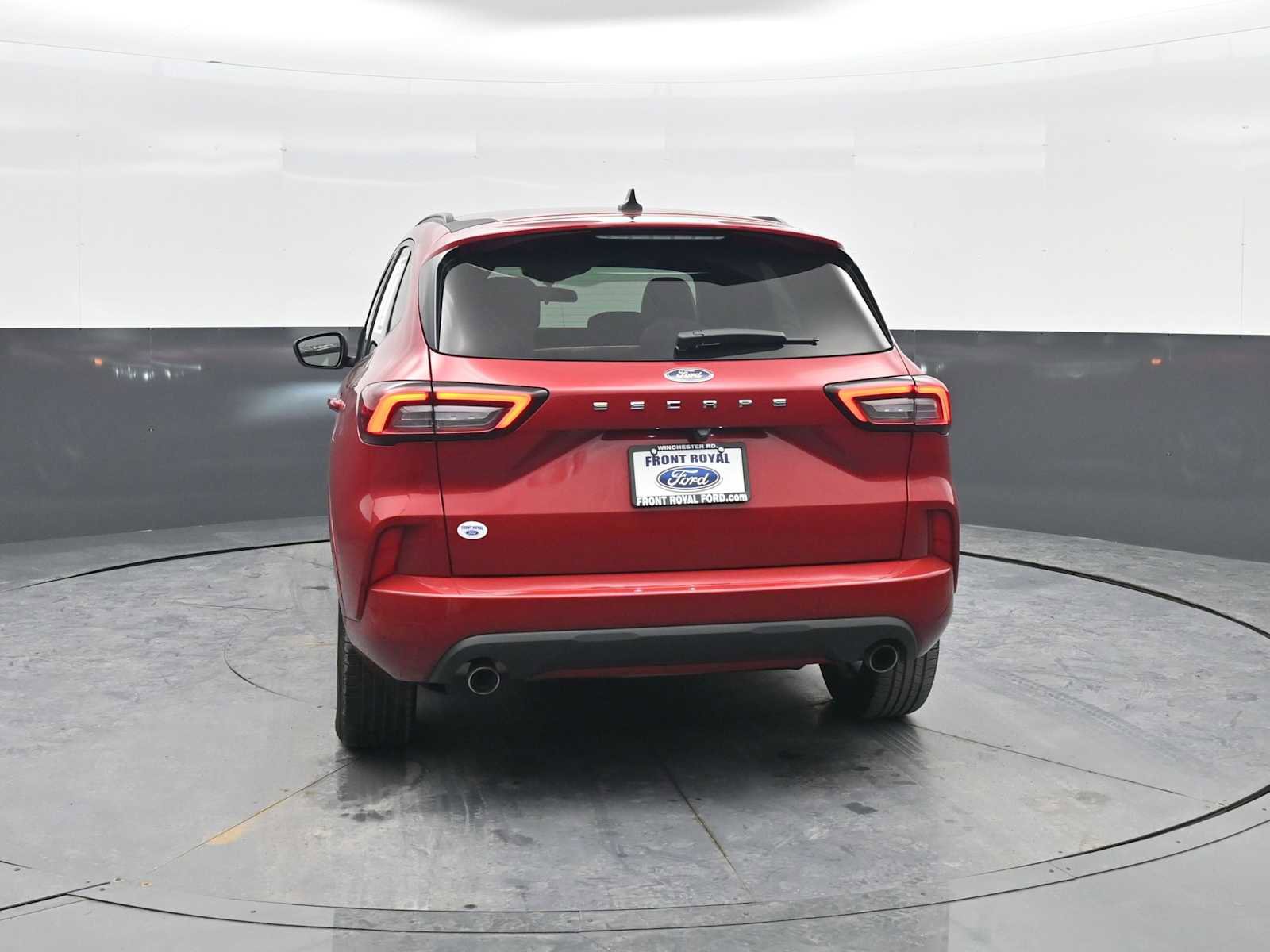 Used 2024 Ford Escape ST-Line image 6