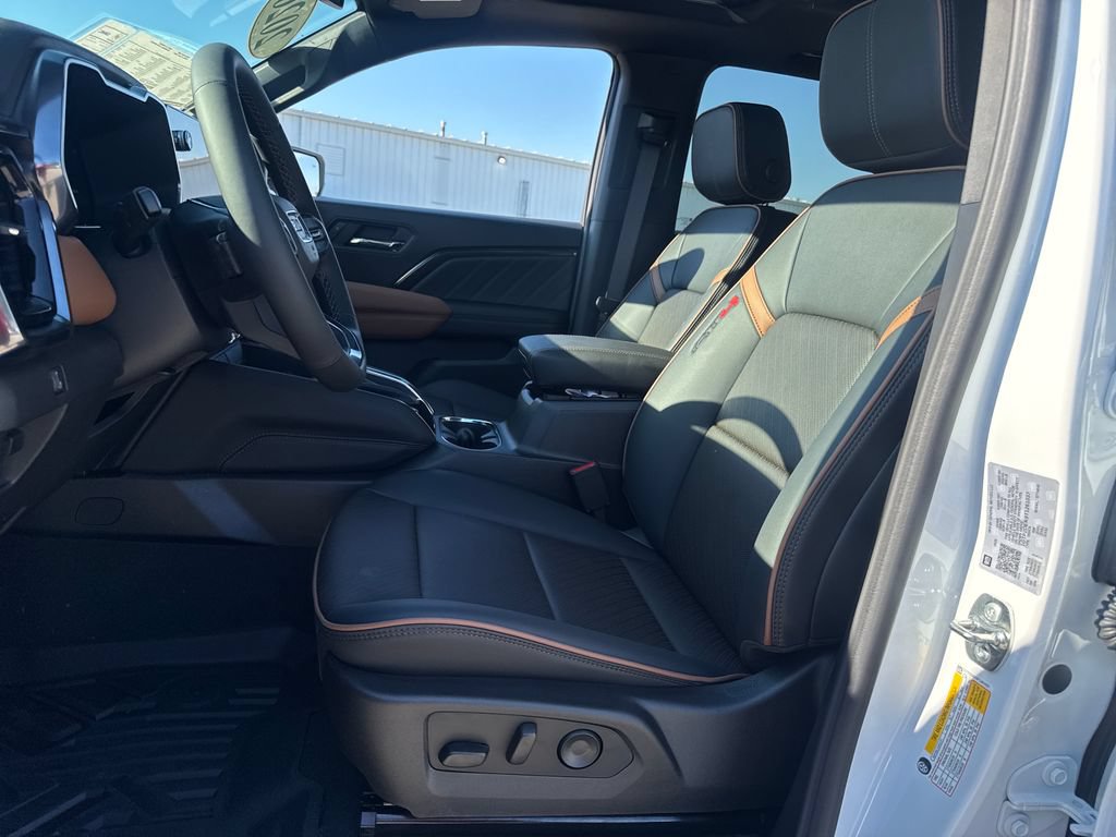 New 2026 GMC Canyon AT4 w/ Technology Plus Package AWD/4WD image 14