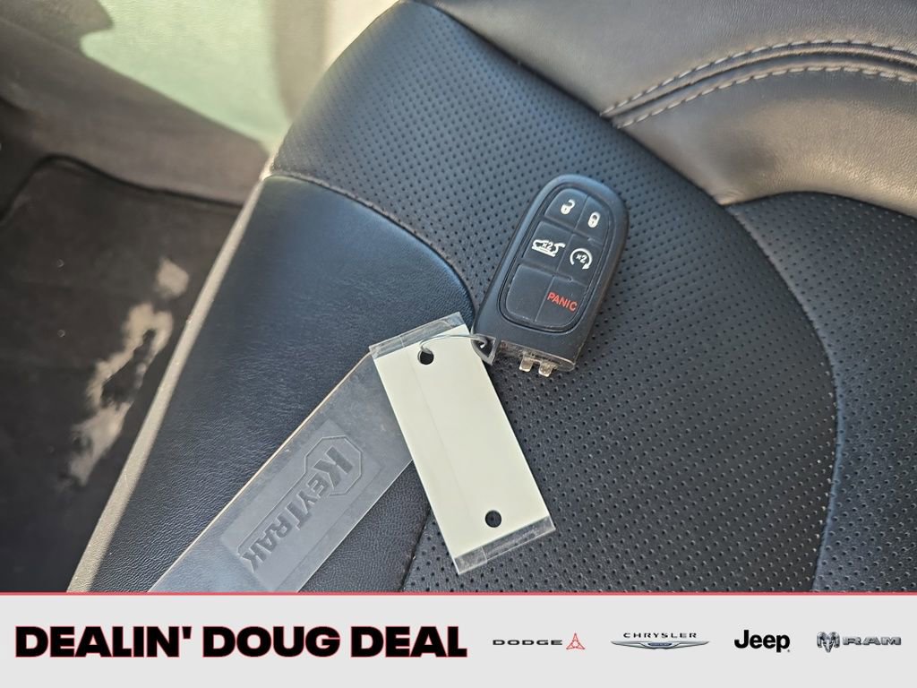 Used 2023 Jeep Cherokee Altitude Lux AWD/4WD image 29