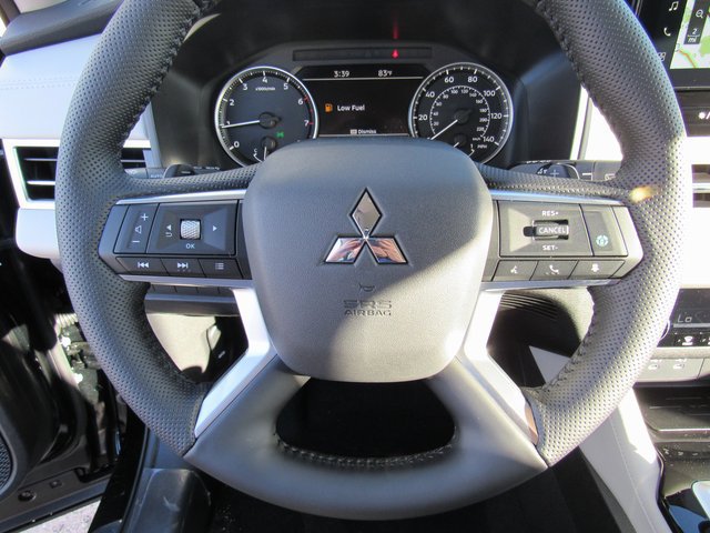 New 2026 Mitsubishi Outlander SE FWD image 21
