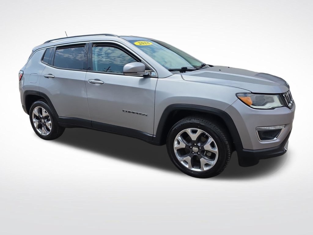 Used 2018 Jeep Compass Limited w/ Navigation Group AWD/4WD image 6