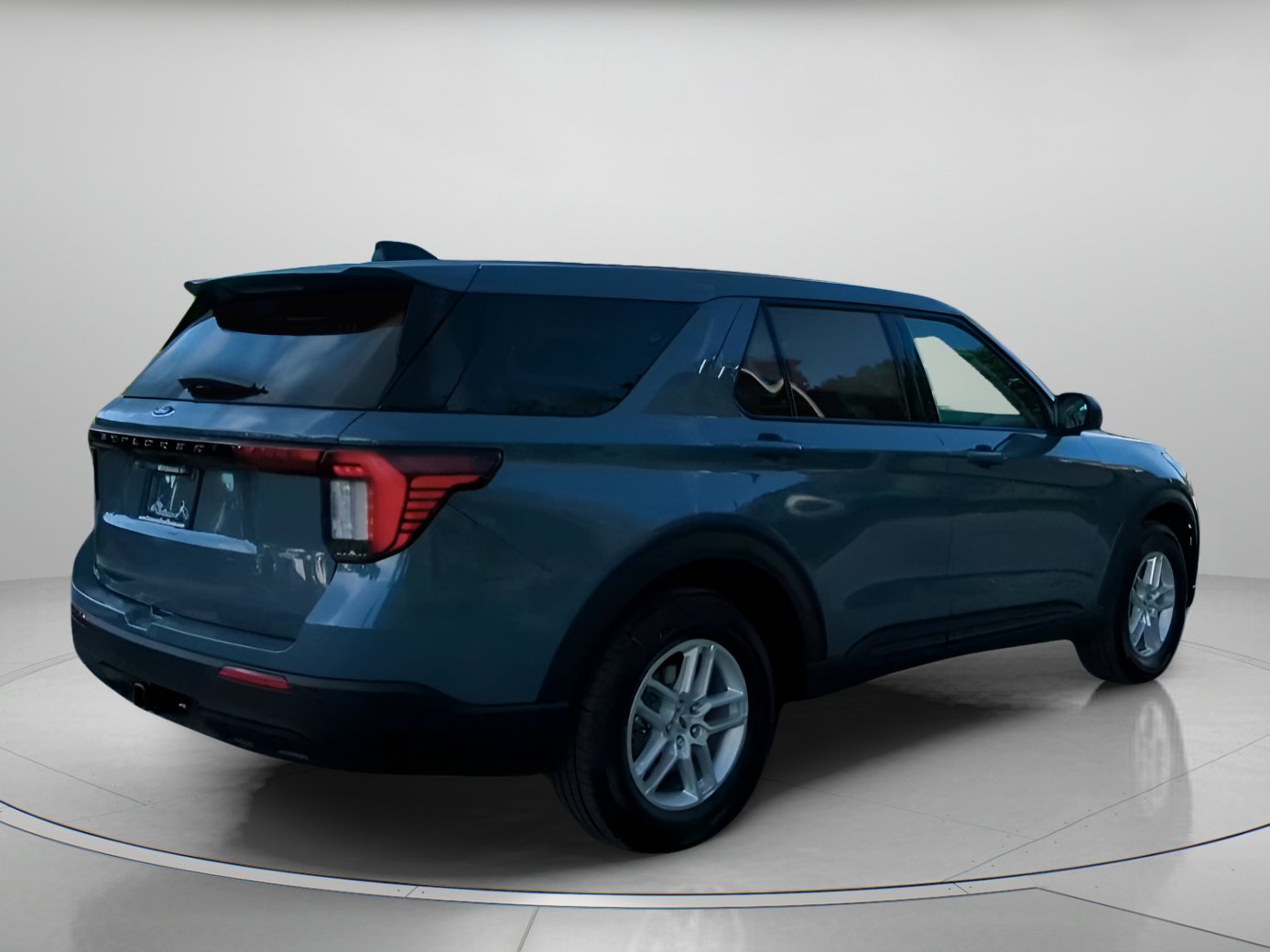 New 2026 Ford Explorer Active RWD image 31